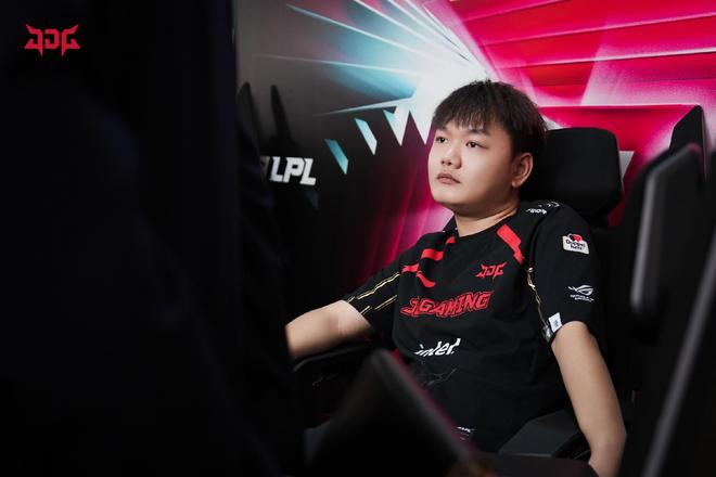 巅峰或接近 巅峰或接近