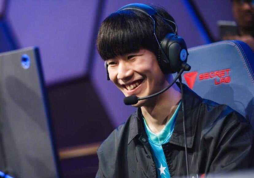 队的比赛凝 队的比赛凝