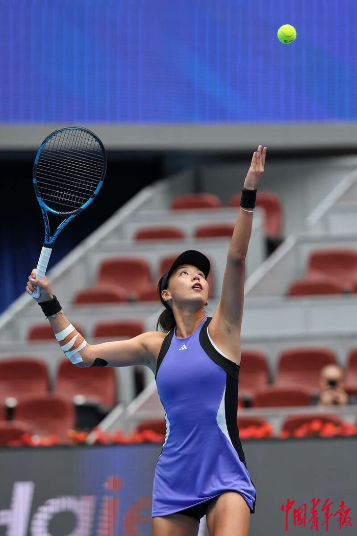 他笑得很放 他笑得很放